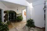 Apartamento muy centrico y en calle peatonal. Muy tranquilo y a buen precio.
ver fotos