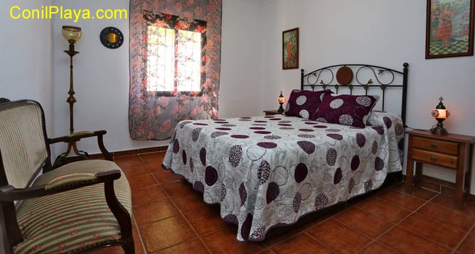 dormitorio con 2 camas