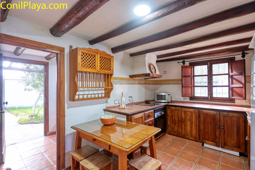cocina con barra americana