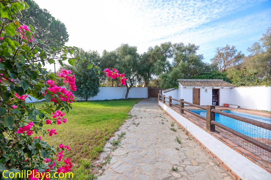 jardin piscina