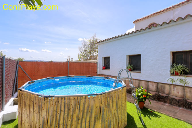 chalet con piscina cerca de Vejer